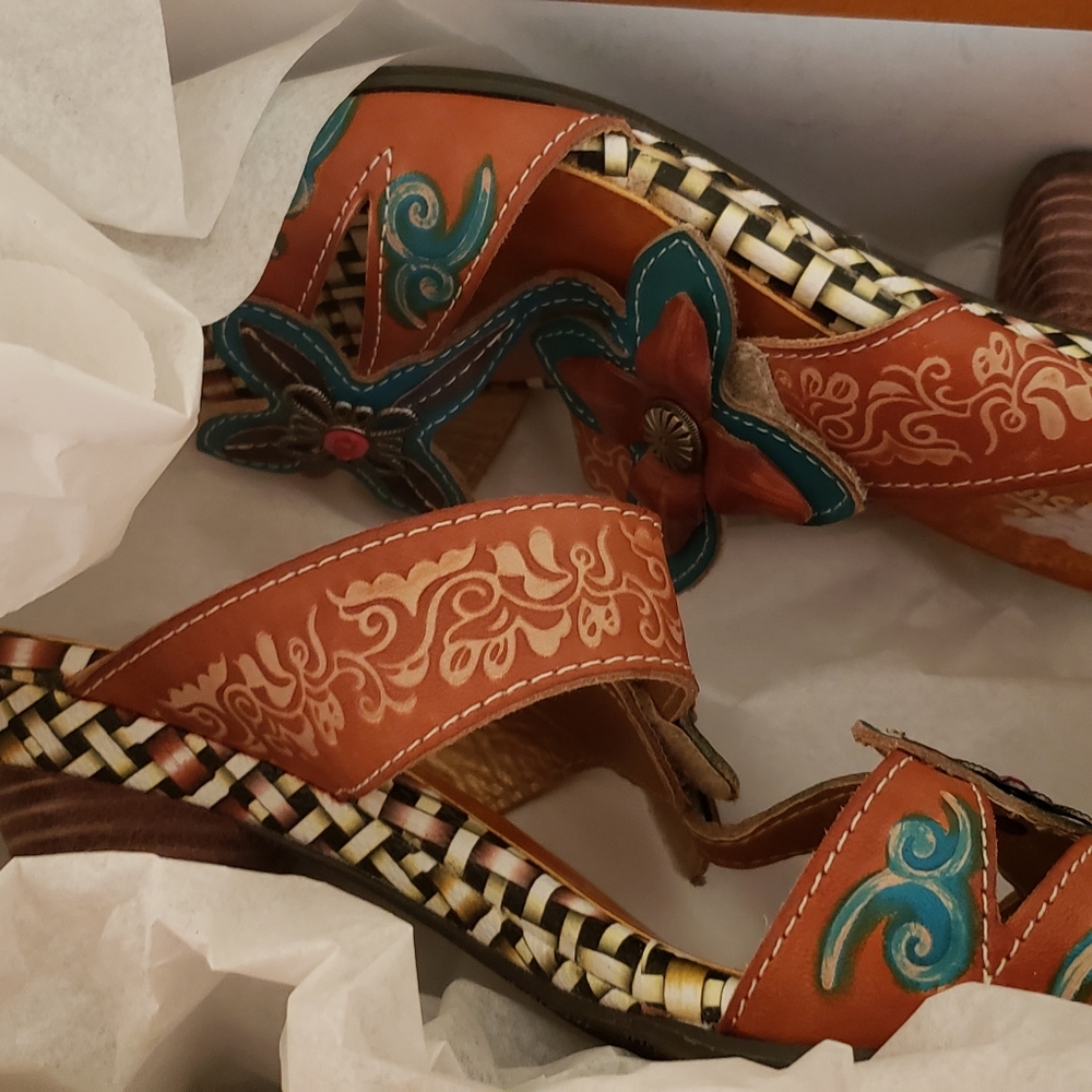 Spring Step Size 8.5 (39 Euro) heeled sandals